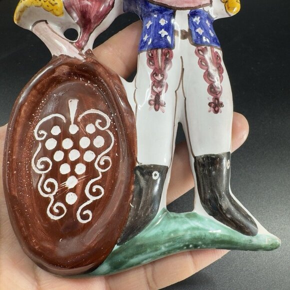 Hand Made Italian DERUTA Pottery Wall Hanging Figure Musician Playing Music VTG - Picture 8 of 13